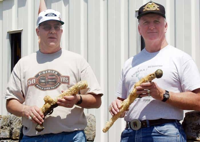 bill-and-dennis-have-found-over-1000-rings-with-minelab-exca-2