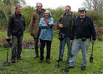 trowbridge-and-district-metal-detecting-club-to-the-rescue-2