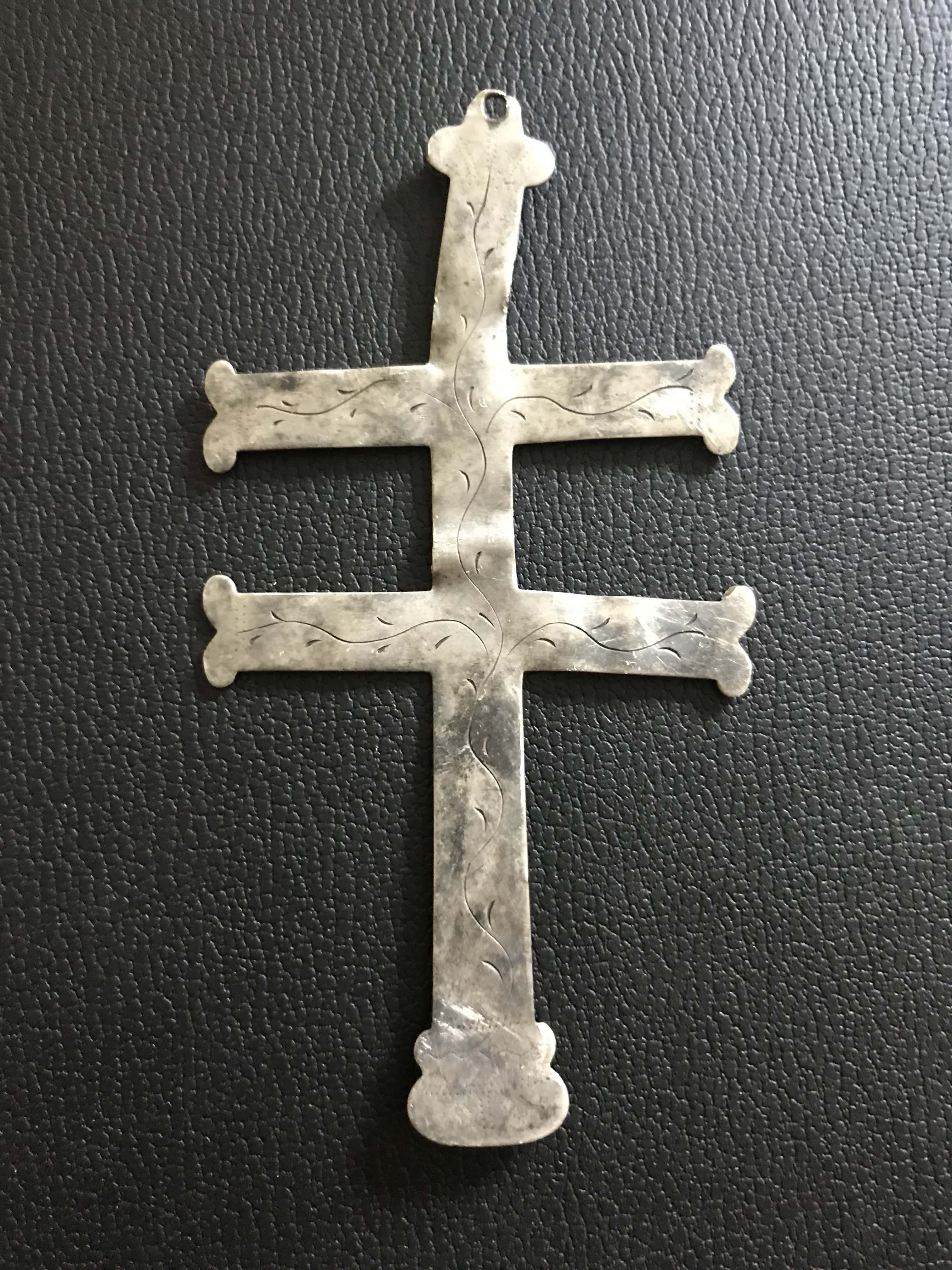 Silver Trade Cross with Wavy Vine-like Lines Up and Down the Cross
