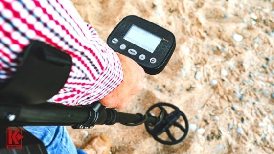 Metal Detecting In The Dry Sand